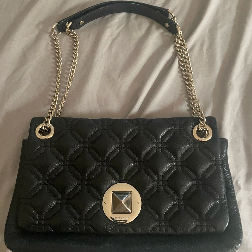 Kate spade quilted leather purse in great condition